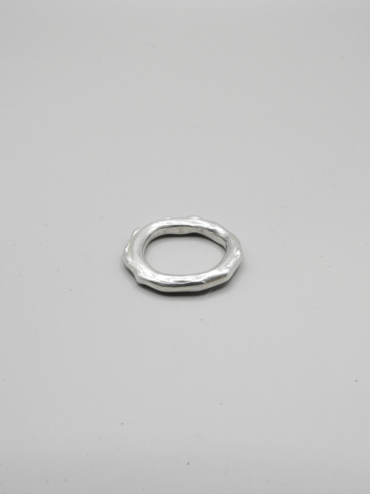 Essential ring size 50