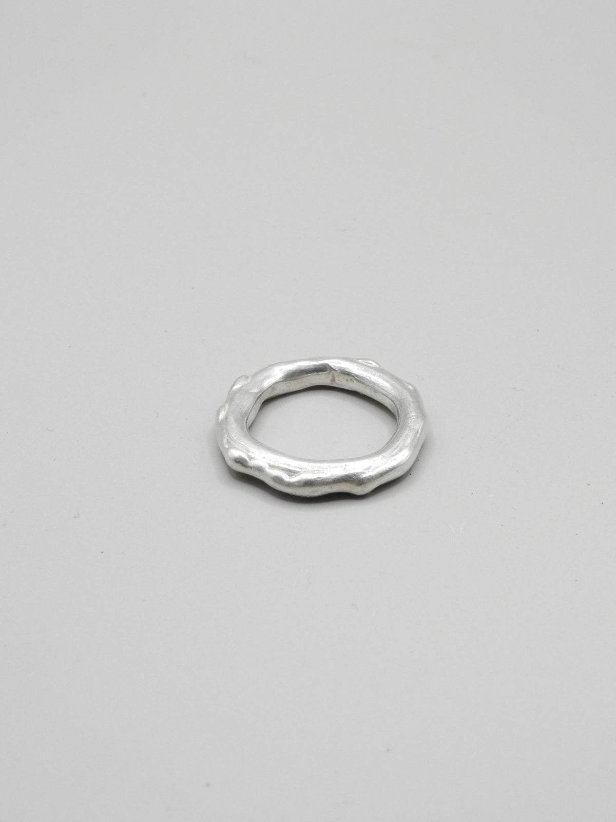 Essential ring size 50
