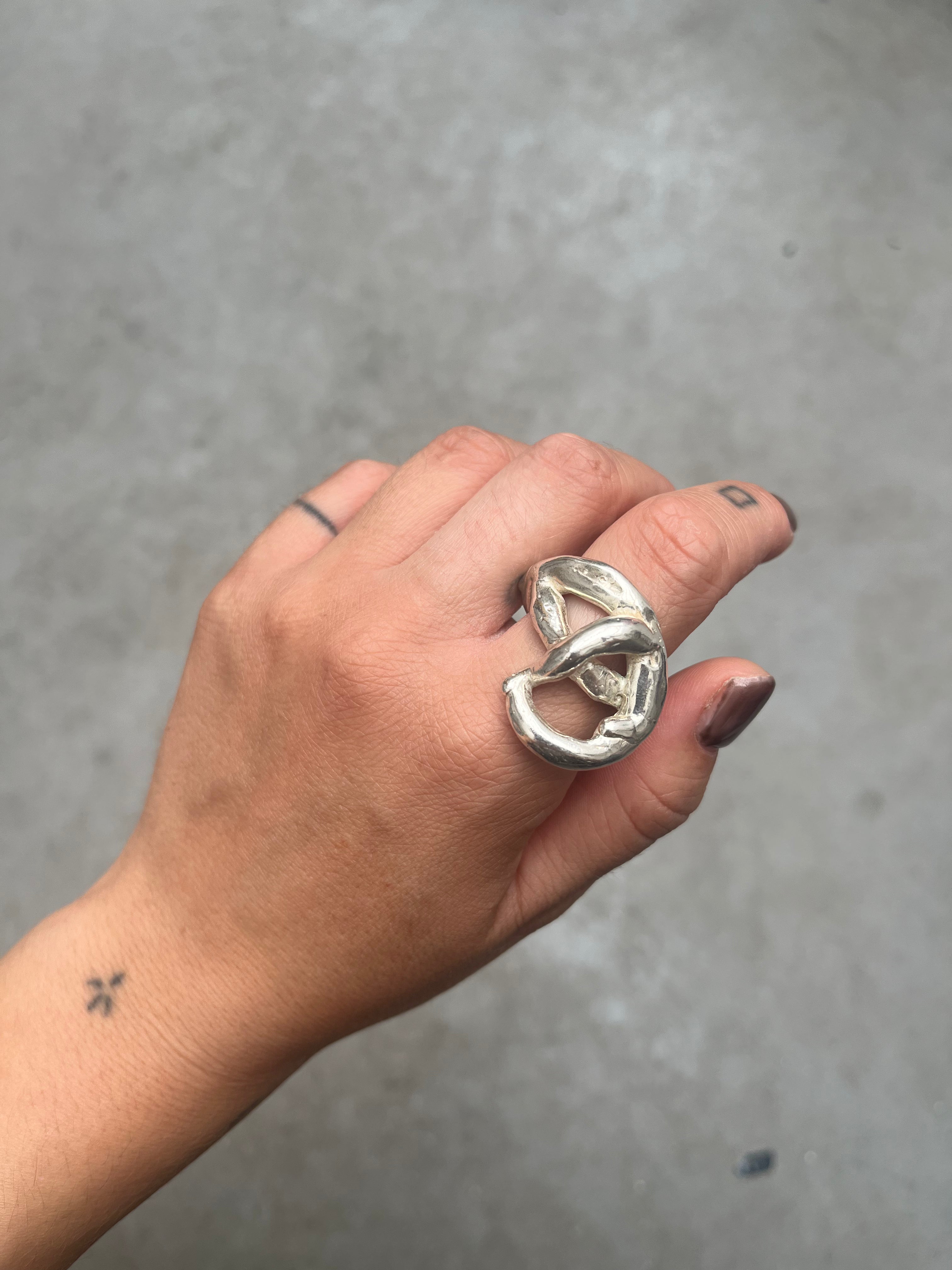 Form ring size 58