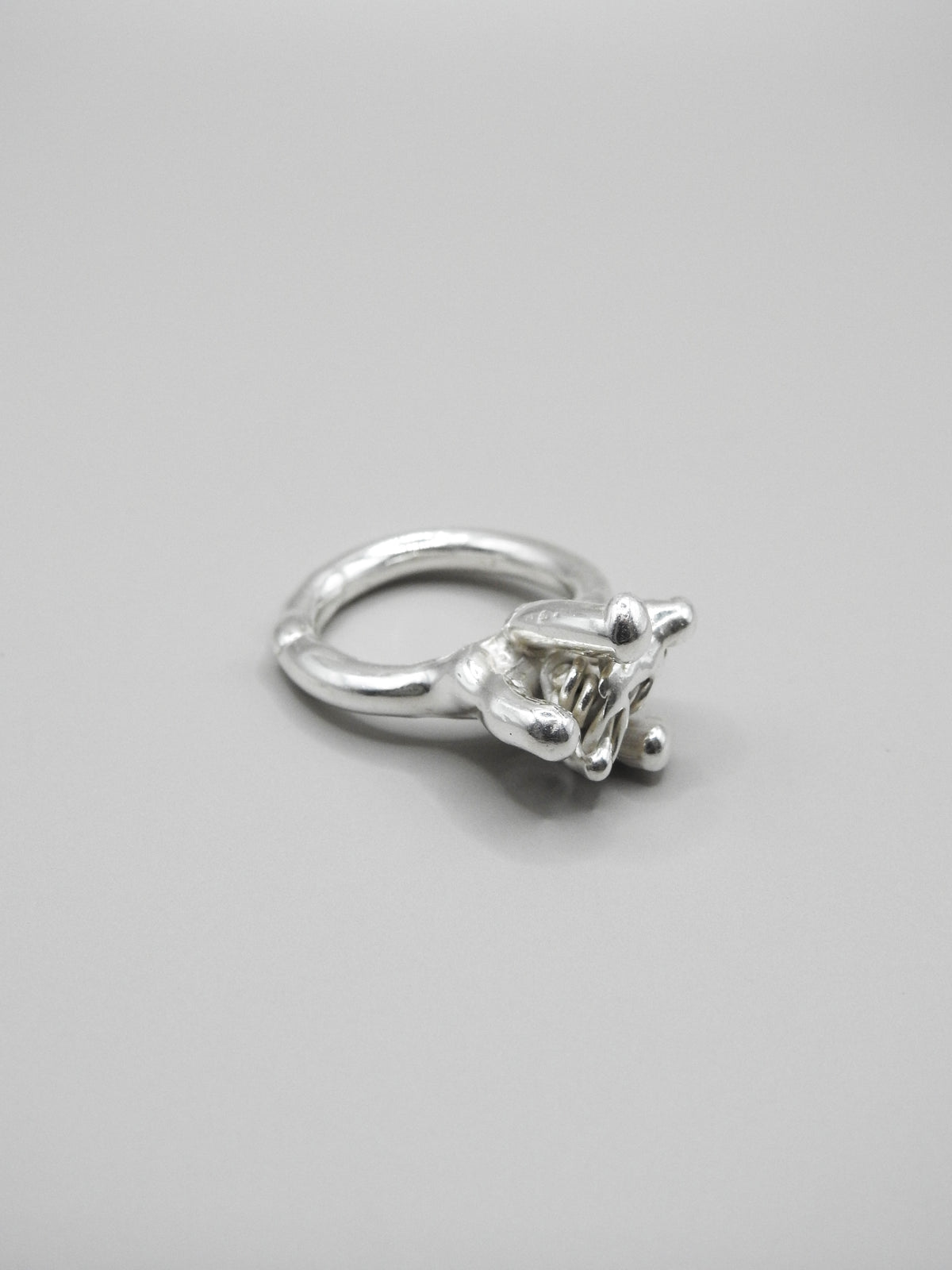 claw ring