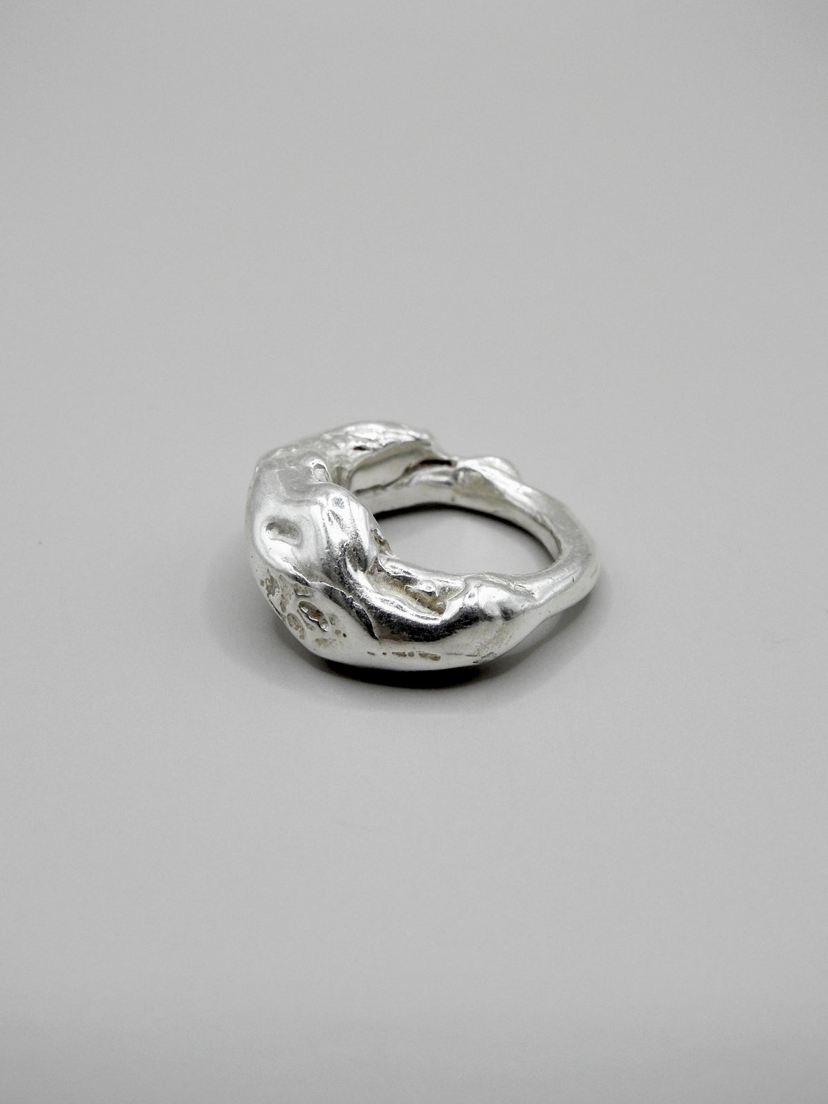 Dimple ring