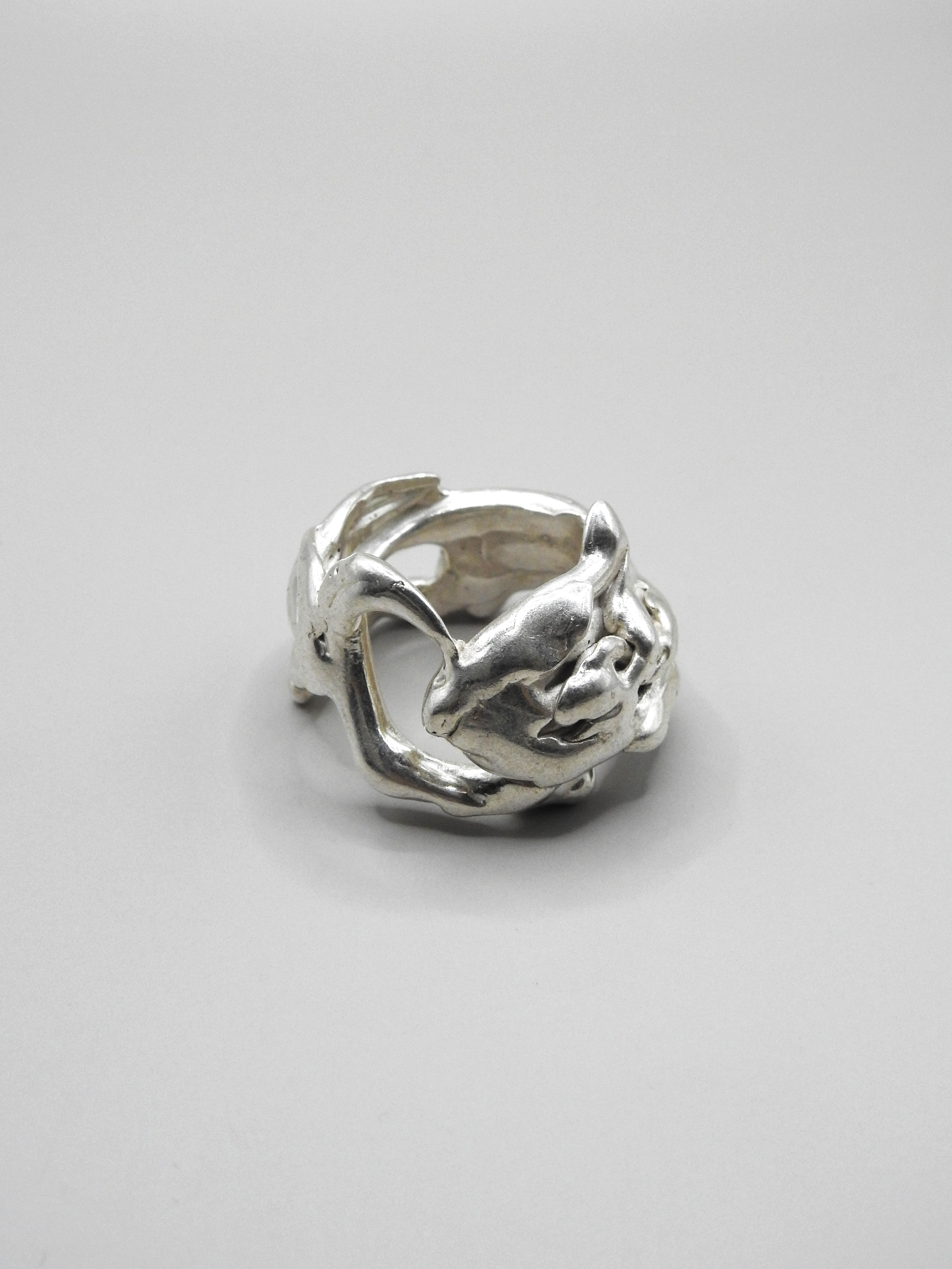 Verso ring size 64
